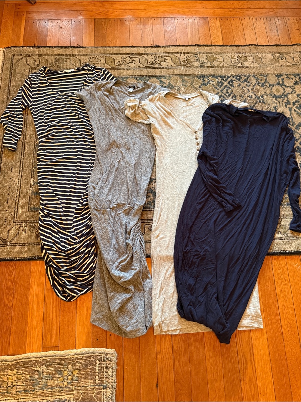 Set of four maternity jersey dresses, size small-extra small